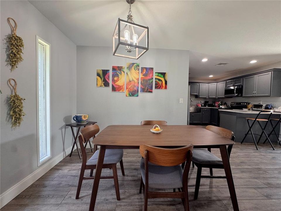 На продажу: $1,684,900 (4 спален, 2 ванн, 2774 Квадратных фут)