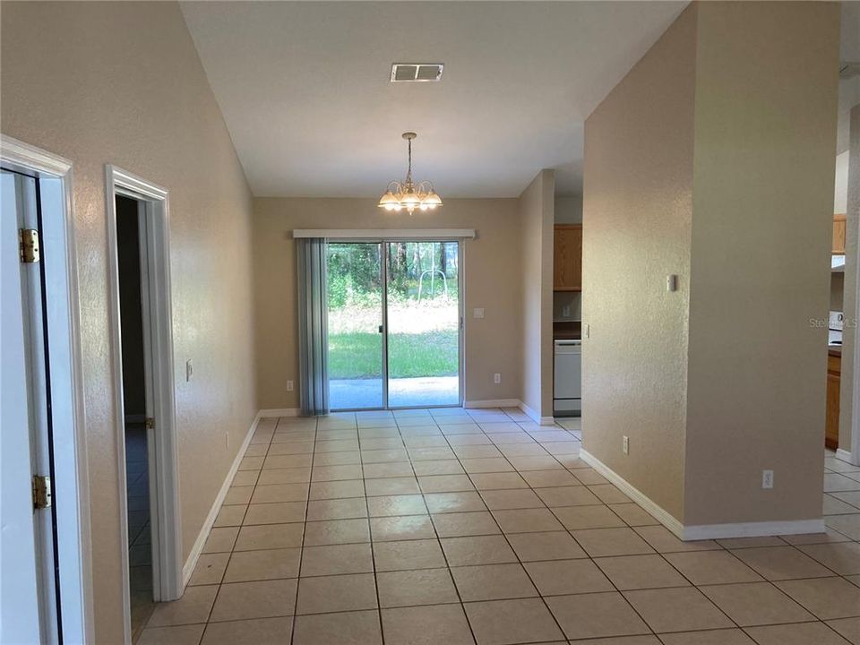 В аренду: $1,625 (3 спален, 2 ванн, 1425 Квадратных фут)