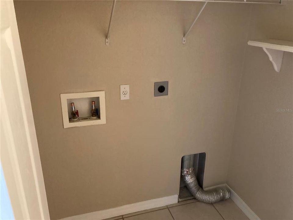 В аренду: $1,625 (3 спален, 2 ванн, 1425 Квадратных фут)