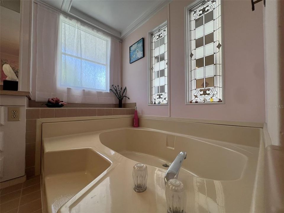 For Sale: $209,000 (2 beds, 2 baths, 1440 Square Feet)