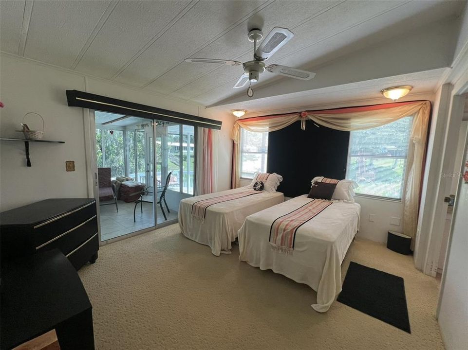 For Sale: $209,000 (2 beds, 2 baths, 1440 Square Feet)