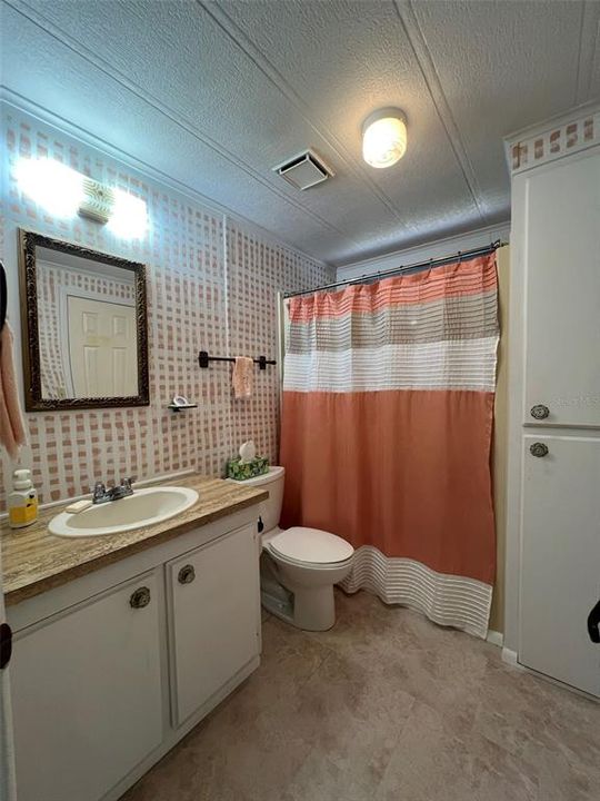 For Sale: $209,000 (2 beds, 2 baths, 1440 Square Feet)