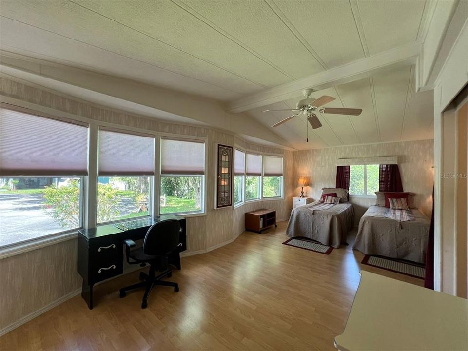 For Sale: $209,000 (2 beds, 2 baths, 1440 Square Feet)