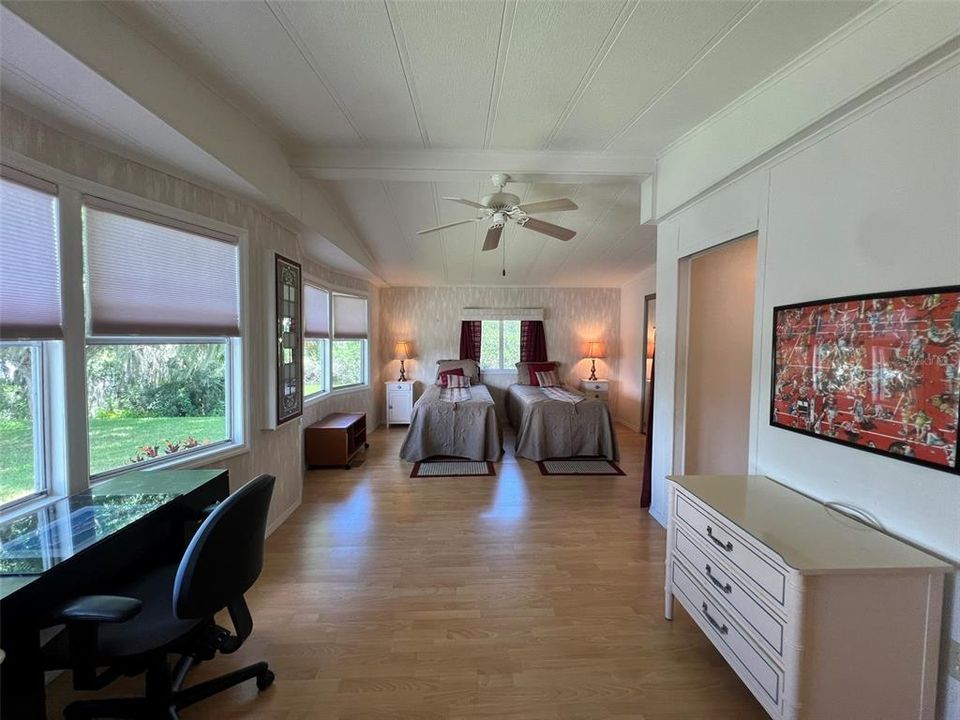 For Sale: $209,000 (2 beds, 2 baths, 1440 Square Feet)