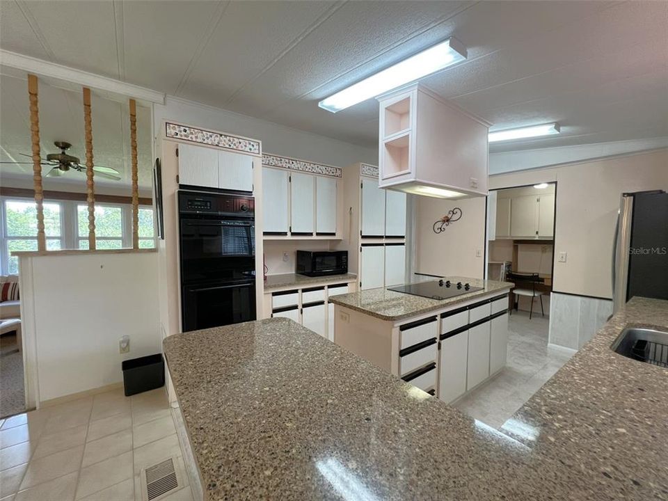 For Sale: $209,000 (2 beds, 2 baths, 1440 Square Feet)