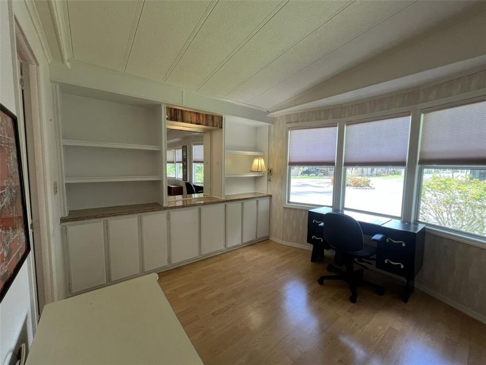 For Sale: $209,000 (2 beds, 2 baths, 1440 Square Feet)