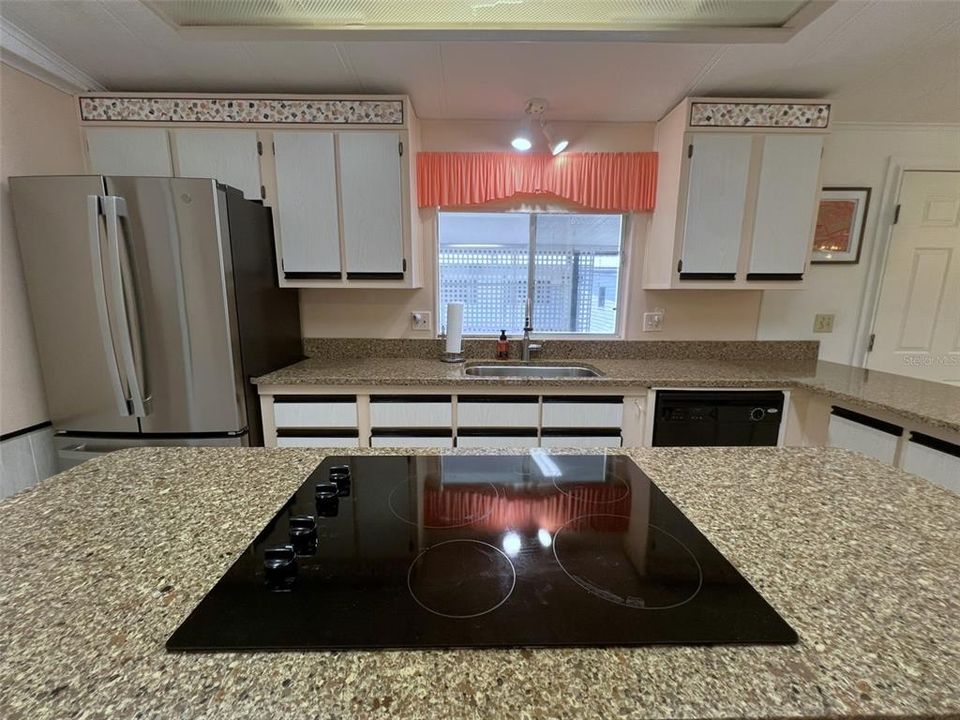 For Sale: $209,000 (2 beds, 2 baths, 1440 Square Feet)