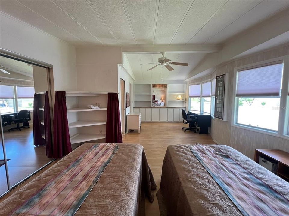 For Sale: $209,000 (2 beds, 2 baths, 1440 Square Feet)