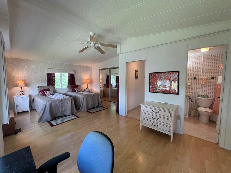 For Sale: $209,000 (2 beds, 2 baths, 1440 Square Feet)