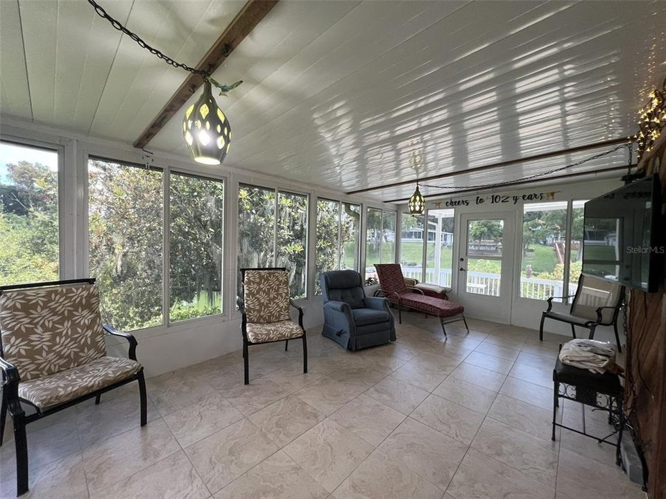 For Sale: $209,000 (2 beds, 2 baths, 1440 Square Feet)