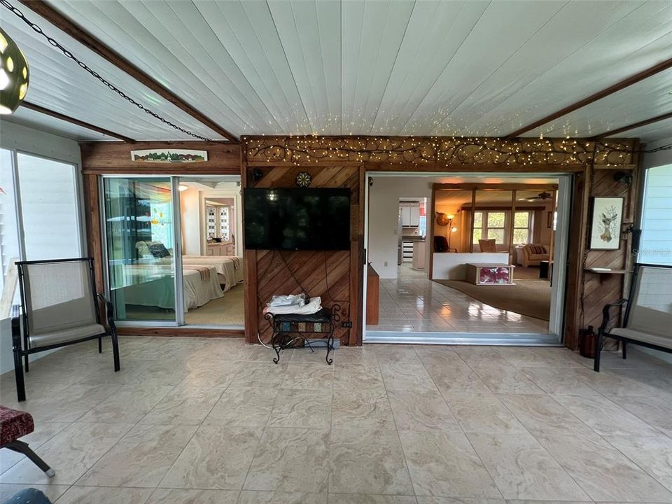 For Sale: $209,000 (2 beds, 2 baths, 1440 Square Feet)