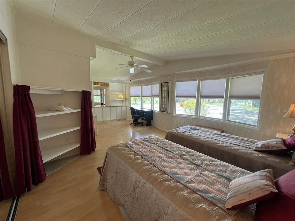 For Sale: $209,000 (2 beds, 2 baths, 1440 Square Feet)