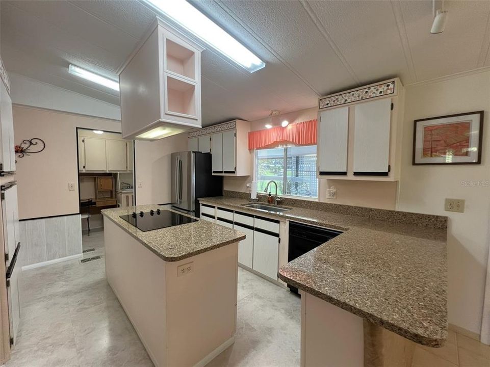 For Sale: $209,000 (2 beds, 2 baths, 1440 Square Feet)