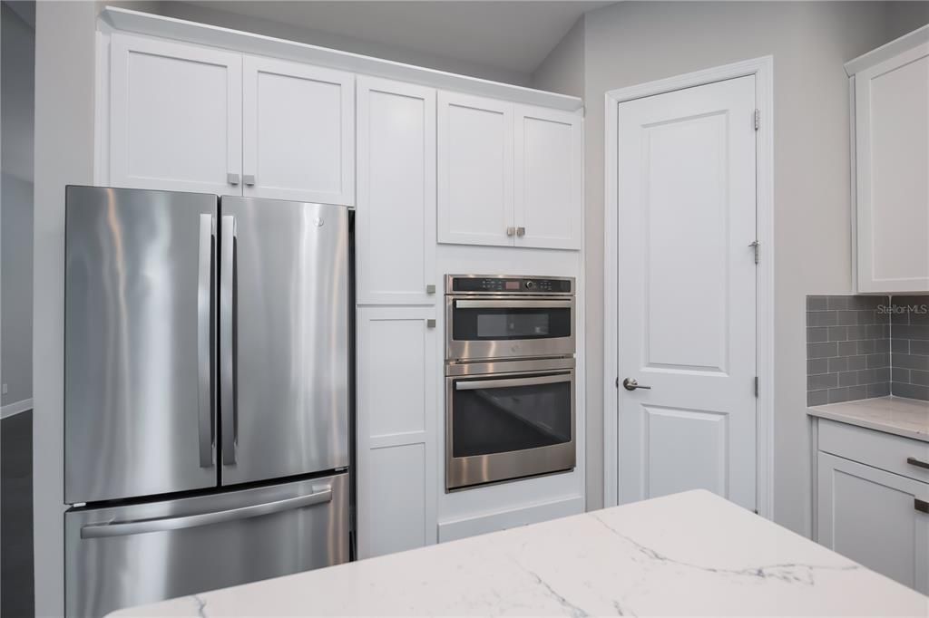 For Sale: $825,000 (4 beds, 3 baths, 2405 Square Feet)