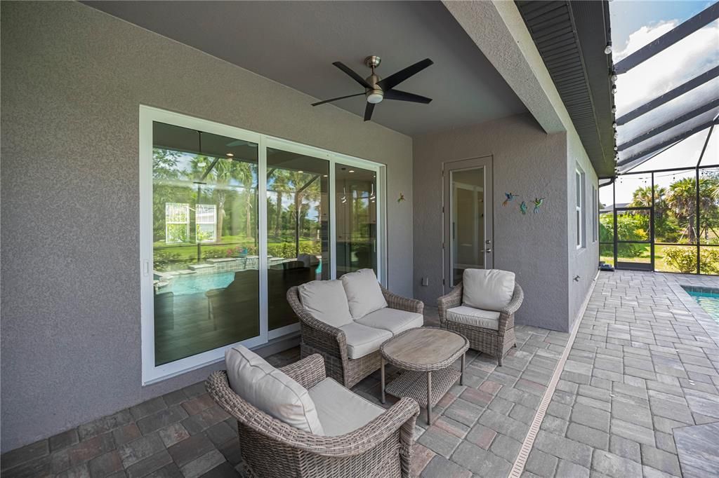 For Sale: $825,000 (4 beds, 3 baths, 2405 Square Feet)