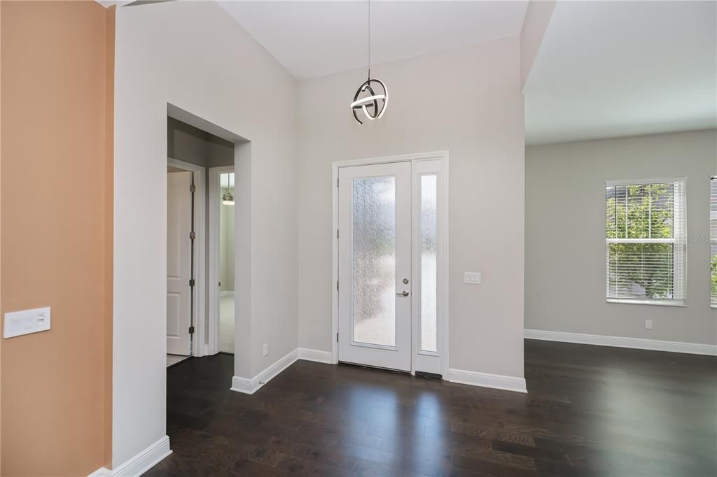 For Sale: $825,000 (4 beds, 3 baths, 2405 Square Feet)