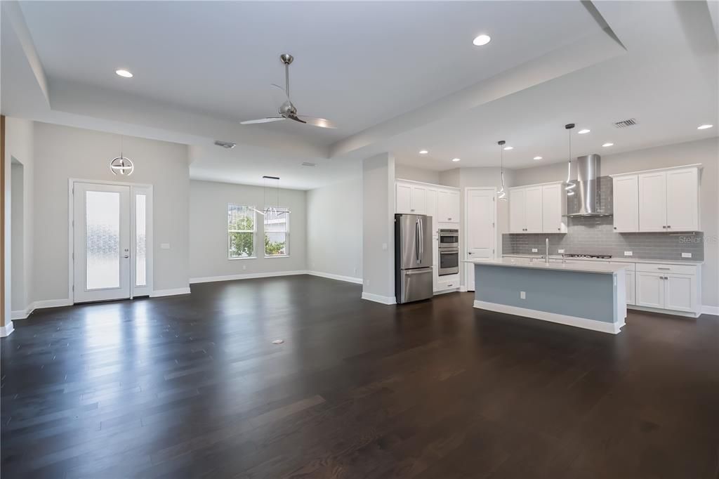 For Sale: $825,000 (4 beds, 3 baths, 2405 Square Feet)