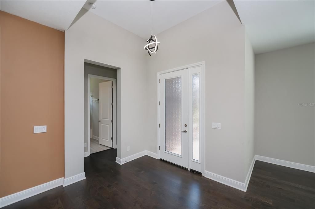 For Sale: $825,000 (4 beds, 3 baths, 2405 Square Feet)