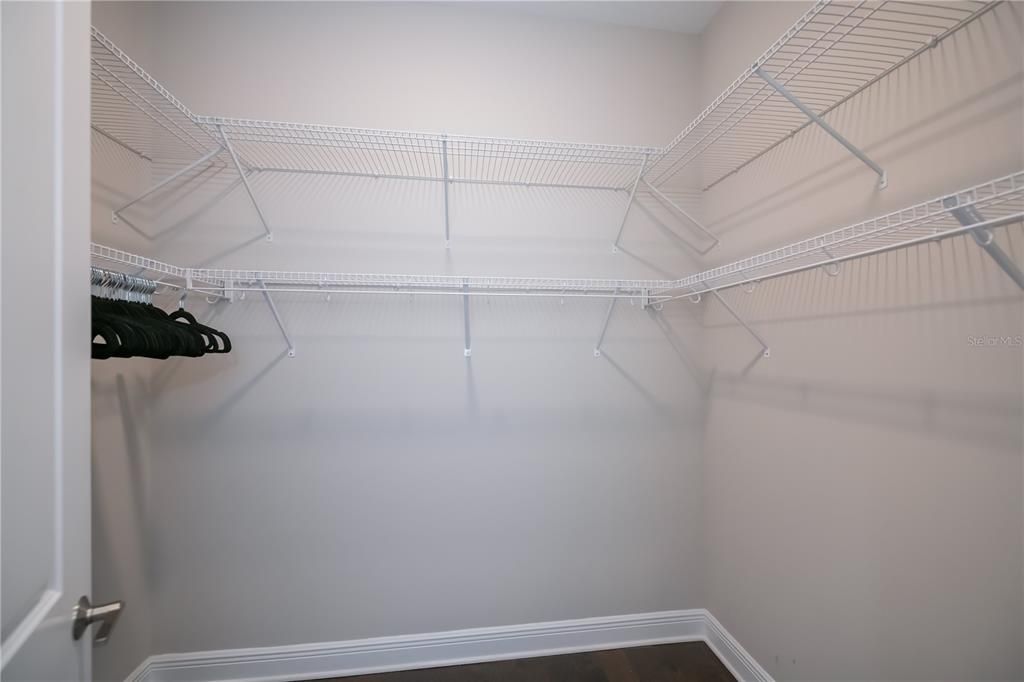 For Sale: $825,000 (4 beds, 3 baths, 2405 Square Feet)