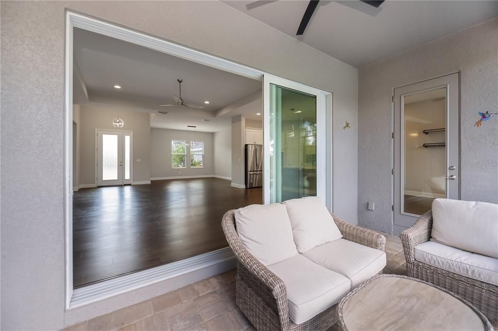 For Sale: $825,000 (4 beds, 3 baths, 2405 Square Feet)