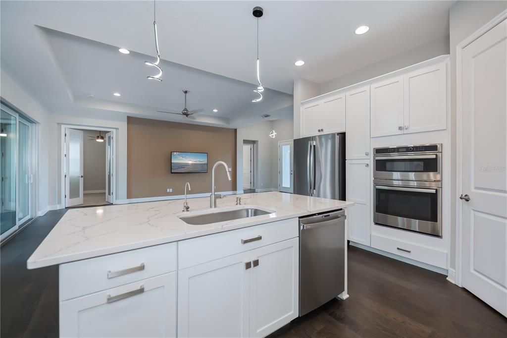 For Sale: $825,000 (4 beds, 3 baths, 2405 Square Feet)