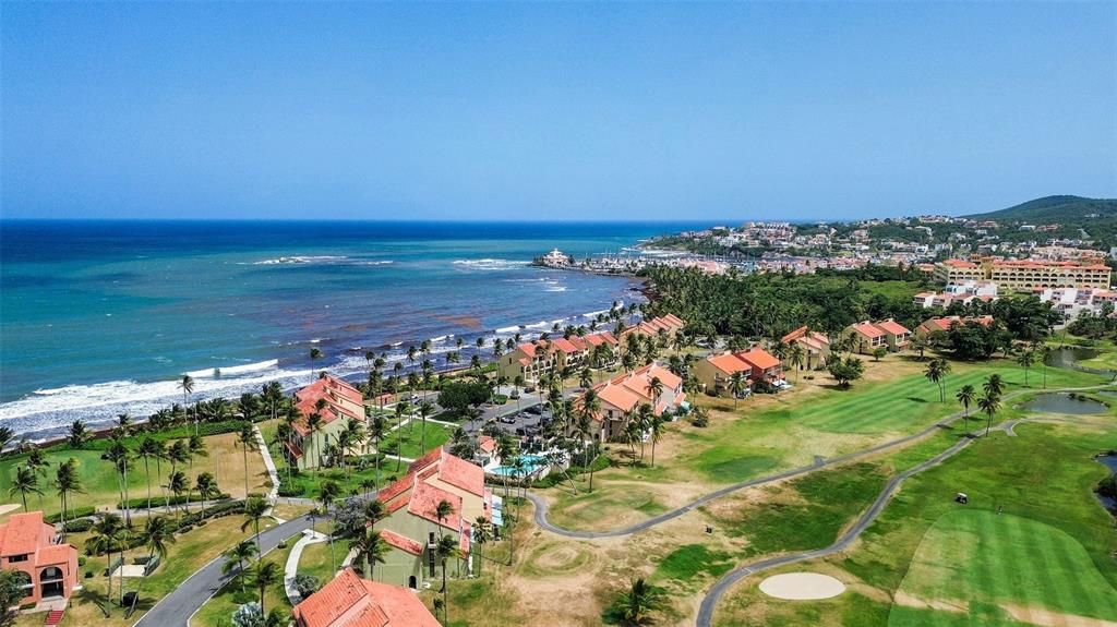 For Sale: $399,000 (2 beds, 2 baths, 843 Square Feet)