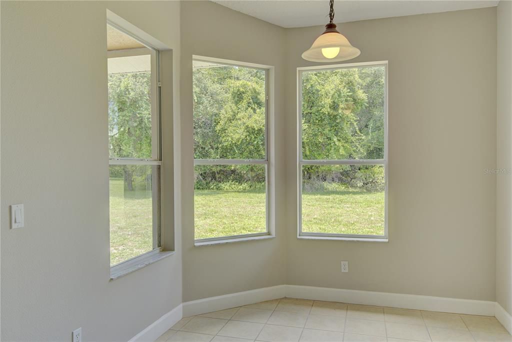 待售: $585,000 (4 贝兹, 3 浴室, 2356 平方英尺)