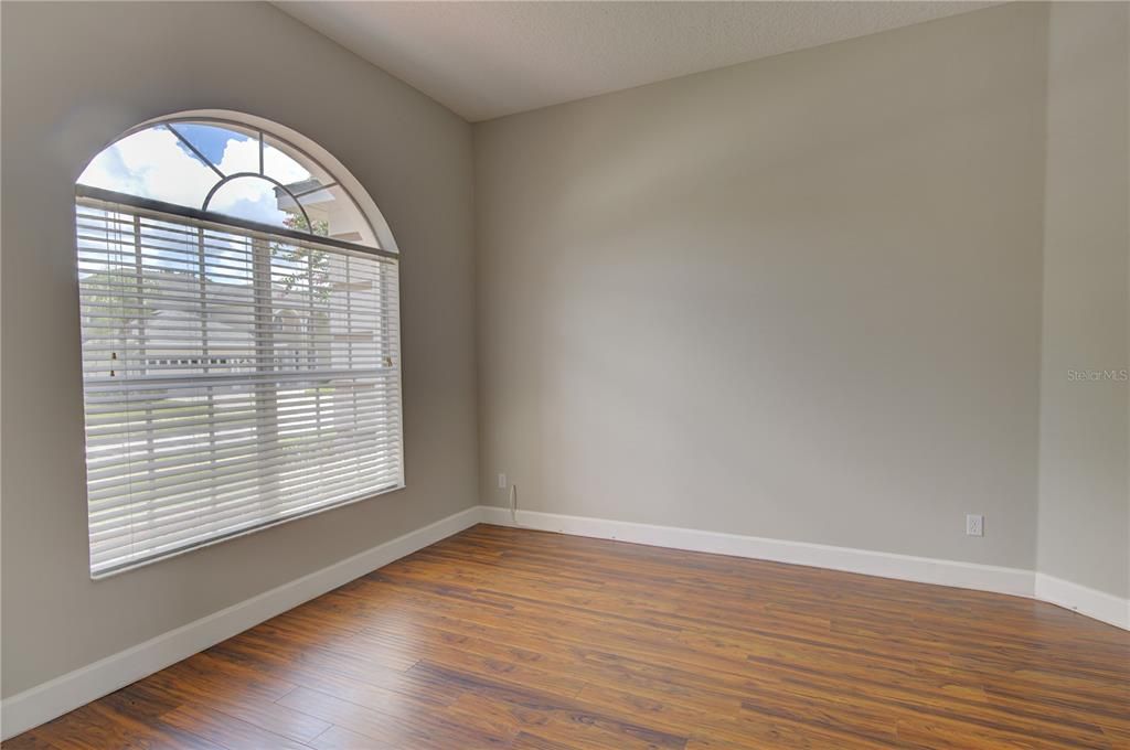 待售: $585,000 (4 贝兹, 3 浴室, 2356 平方英尺)