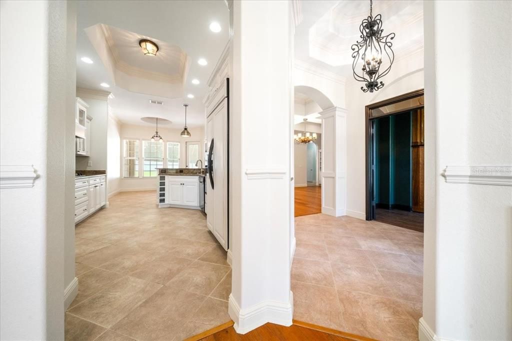 For Sale: $750,000 (4 beds, 4 baths, 3352 Square Feet)