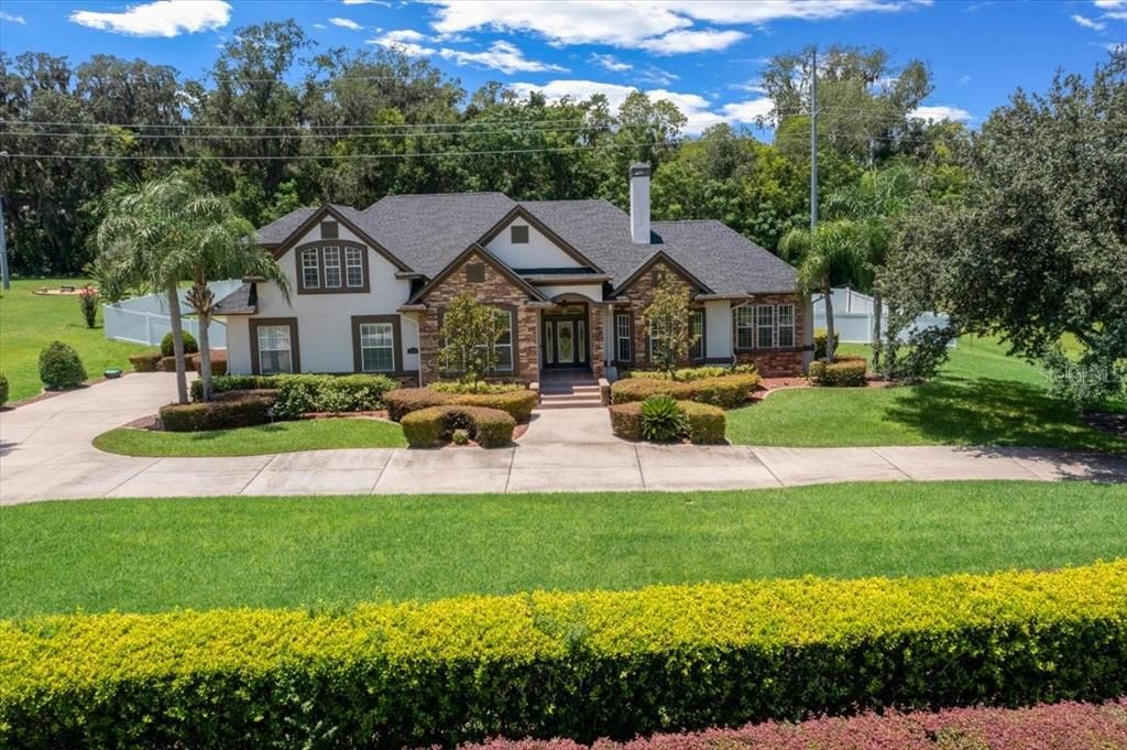 For Sale: $750,000 (4 beds, 4 baths, 3352 Square Feet)