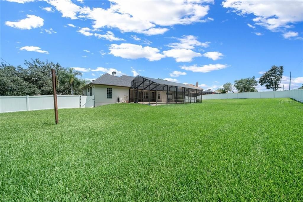 For Sale: $750,000 (4 beds, 4 baths, 3352 Square Feet)