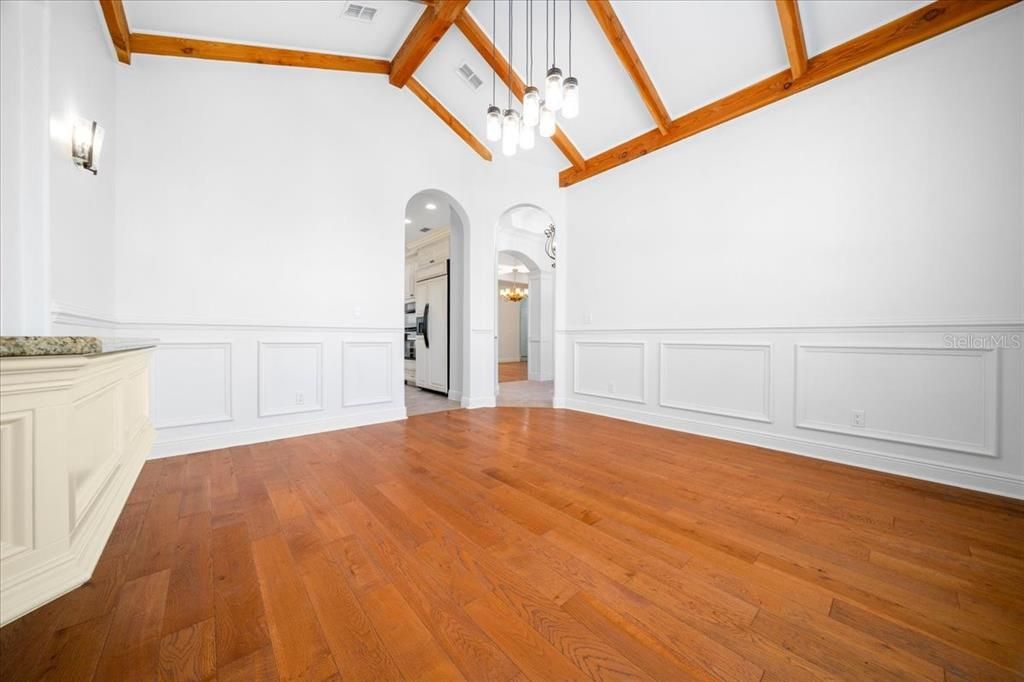 For Sale: $750,000 (4 beds, 4 baths, 3352 Square Feet)