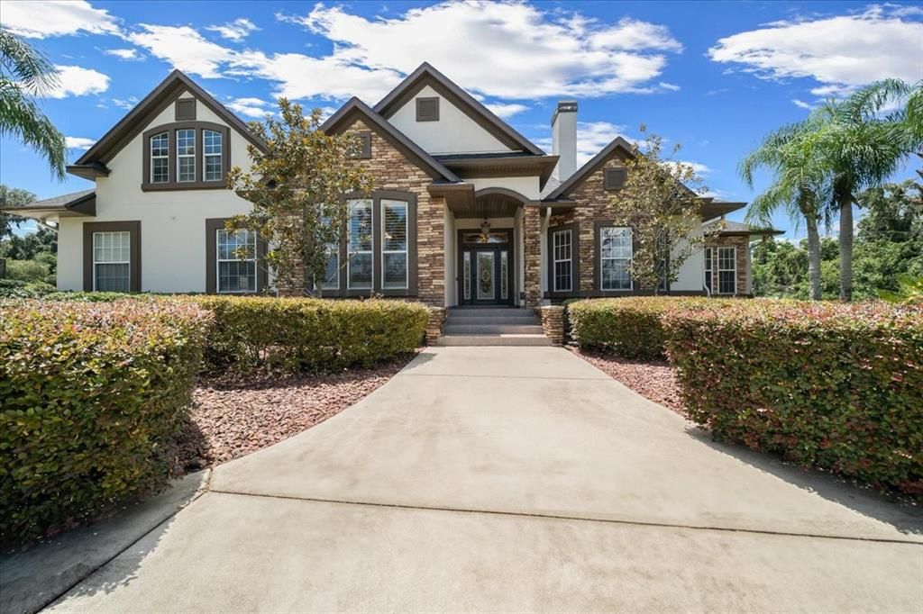 For Sale: $750,000 (4 beds, 4 baths, 3352 Square Feet)