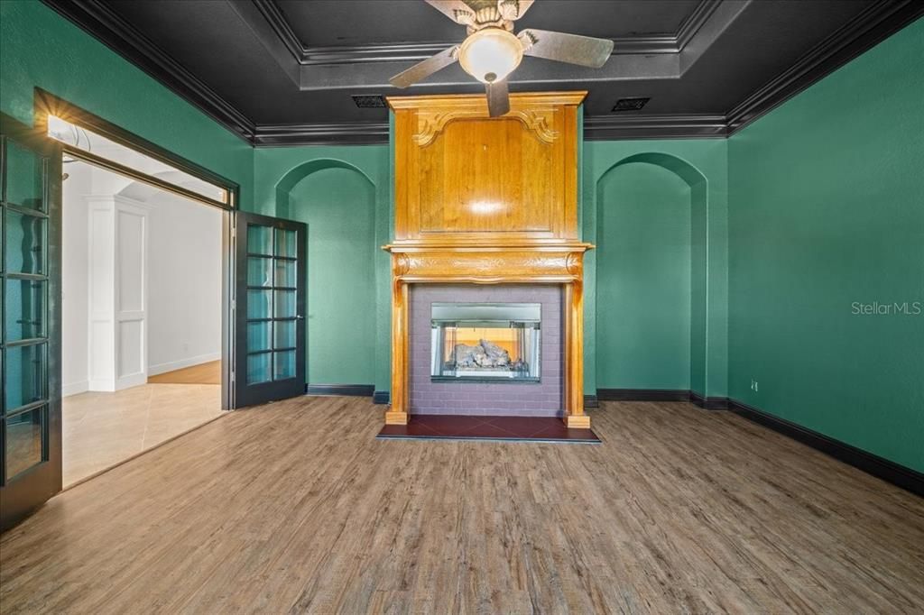 For Sale: $750,000 (4 beds, 4 baths, 3352 Square Feet)