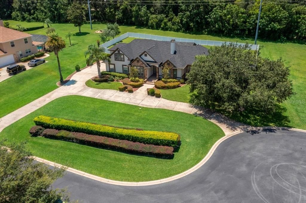 For Sale: $750,000 (4 beds, 4 baths, 3352 Square Feet)