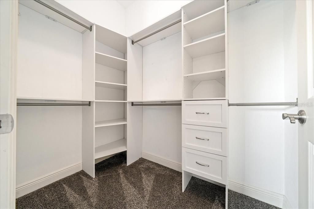 For Sale: $750,000 (4 beds, 4 baths, 3352 Square Feet)