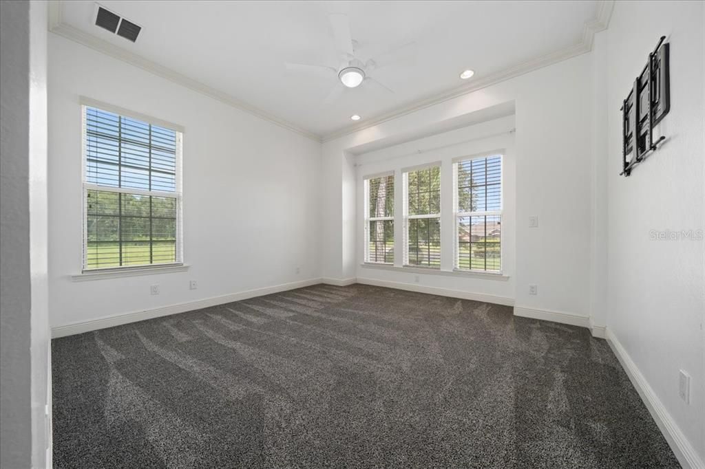 For Sale: $750,000 (4 beds, 4 baths, 3352 Square Feet)