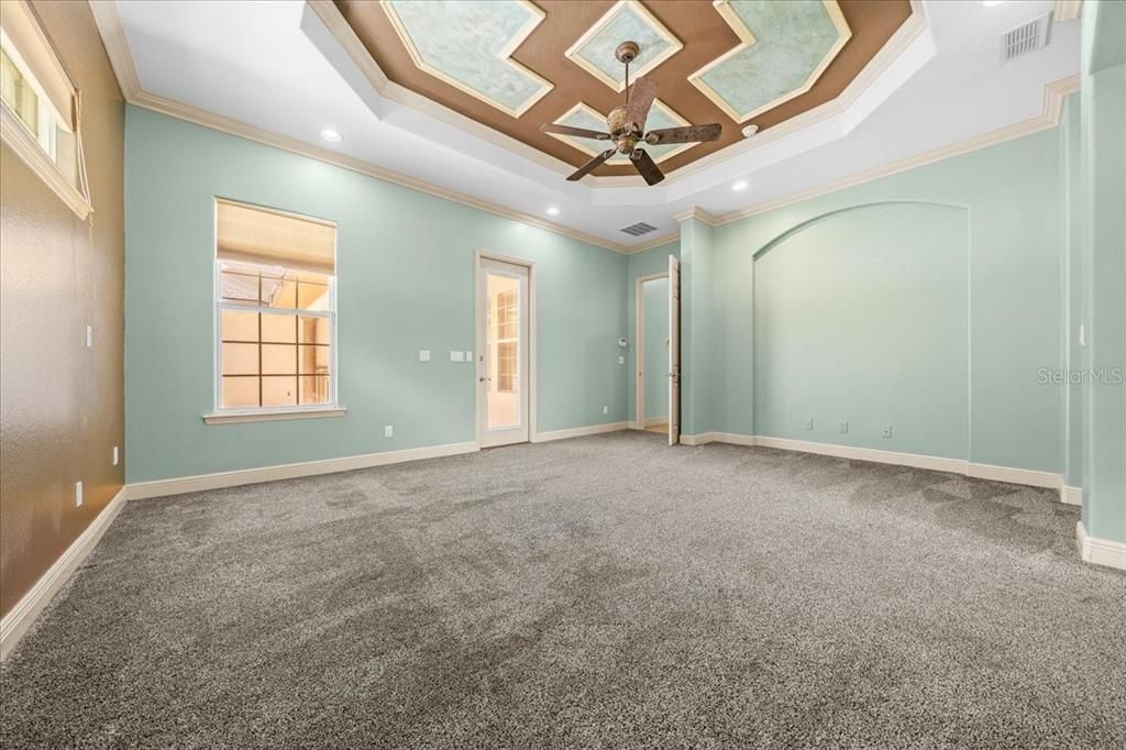 For Sale: $750,000 (4 beds, 4 baths, 3352 Square Feet)