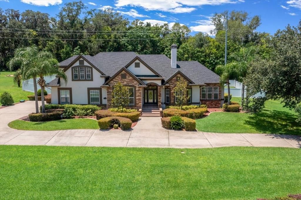 For Sale: $750,000 (4 beds, 4 baths, 3352 Square Feet)