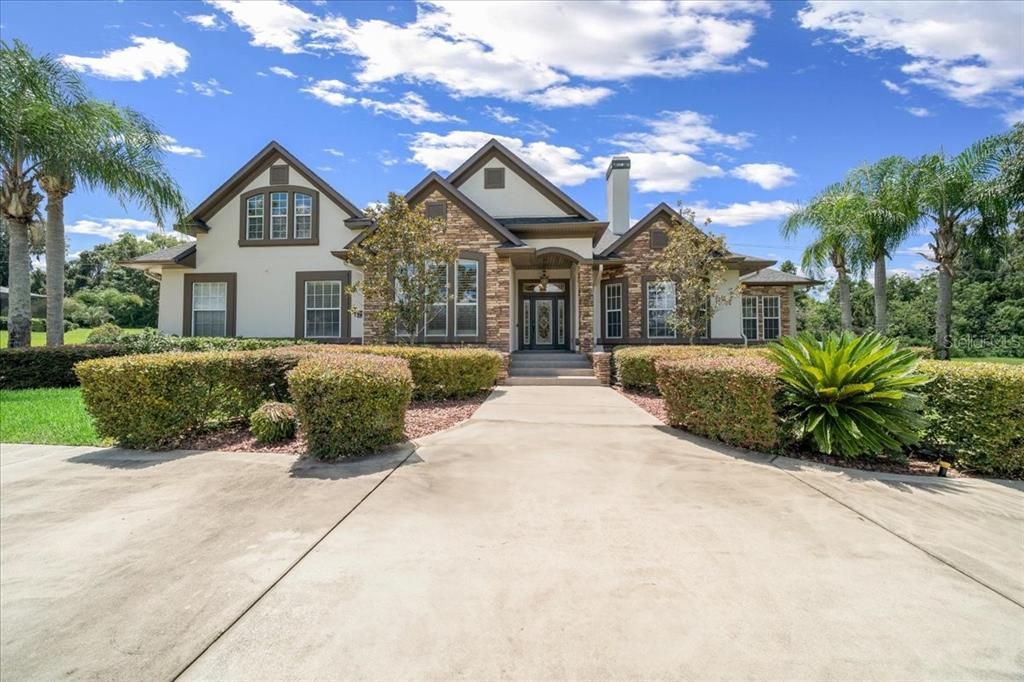 For Sale: $750,000 (4 beds, 4 baths, 3352 Square Feet)