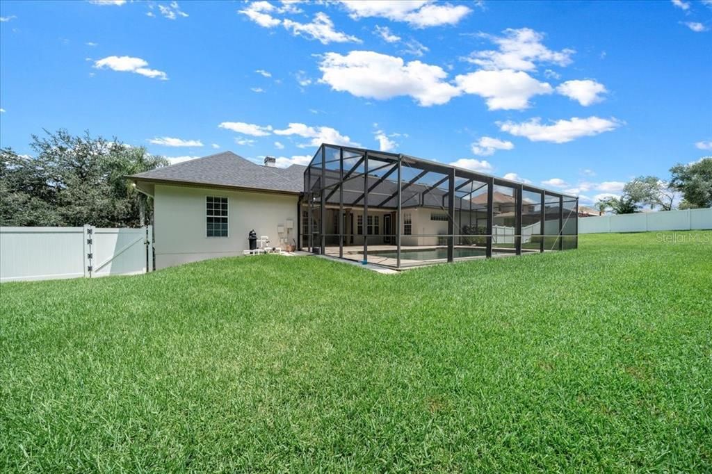 For Sale: $750,000 (4 beds, 4 baths, 3352 Square Feet)