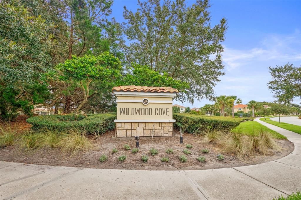 Activo con contrato: $569,900 (4 camas, 3 baños, 2420 Pies cuadrados)