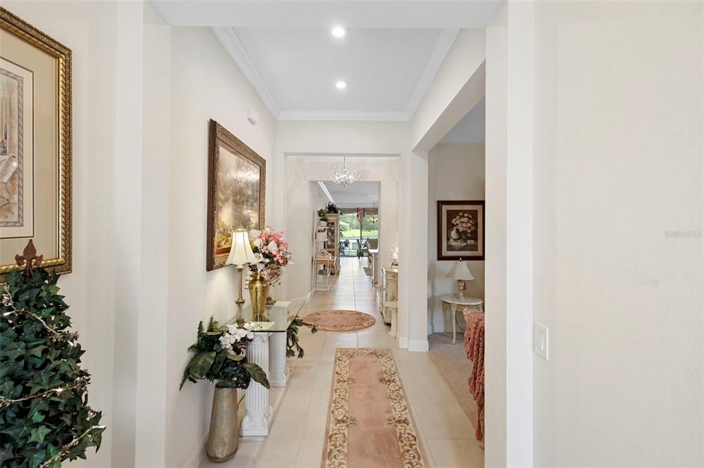 Activo con contrato: $569,900 (4 camas, 3 baños, 2420 Pies cuadrados)