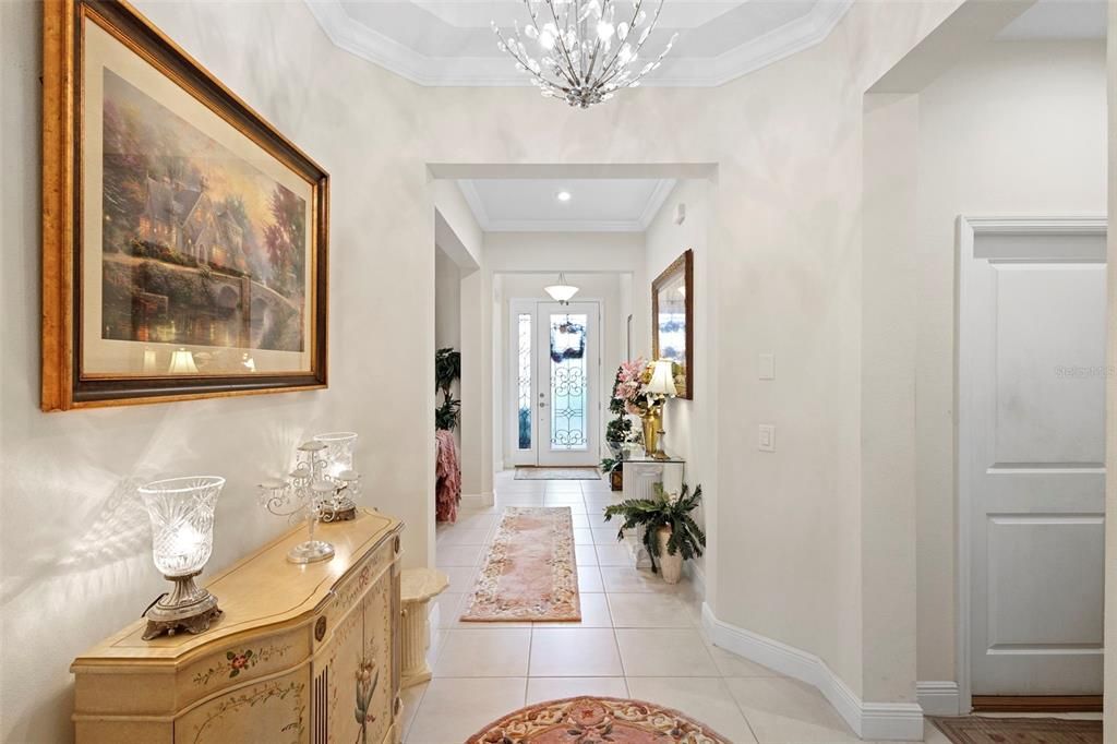 Activo con contrato: $569,900 (4 camas, 3 baños, 2420 Pies cuadrados)