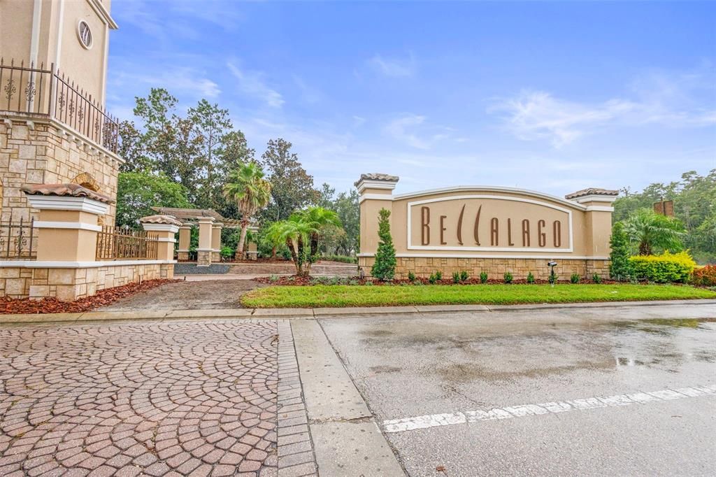 Activo con contrato: $569,900 (4 camas, 3 baños, 2420 Pies cuadrados)