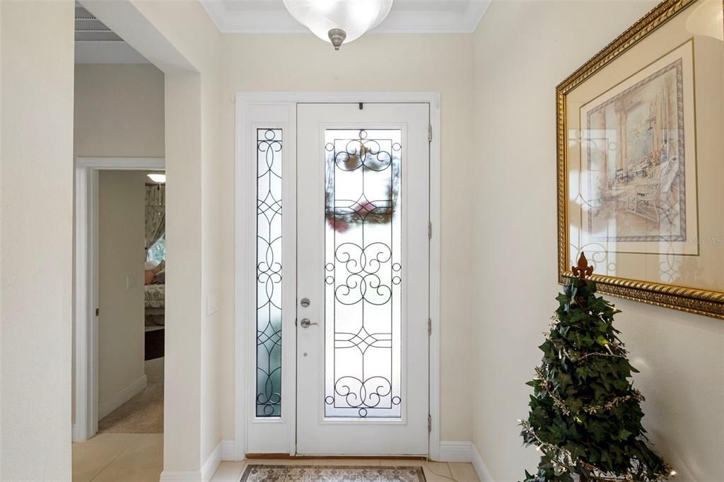 Activo con contrato: $569,900 (4 camas, 3 baños, 2420 Pies cuadrados)