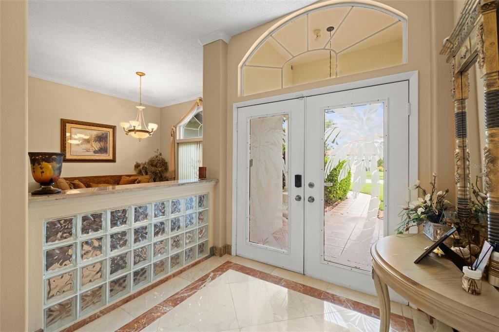 出租: $5,995 (4 贝兹, 3 浴室, 2698 平方英尺)