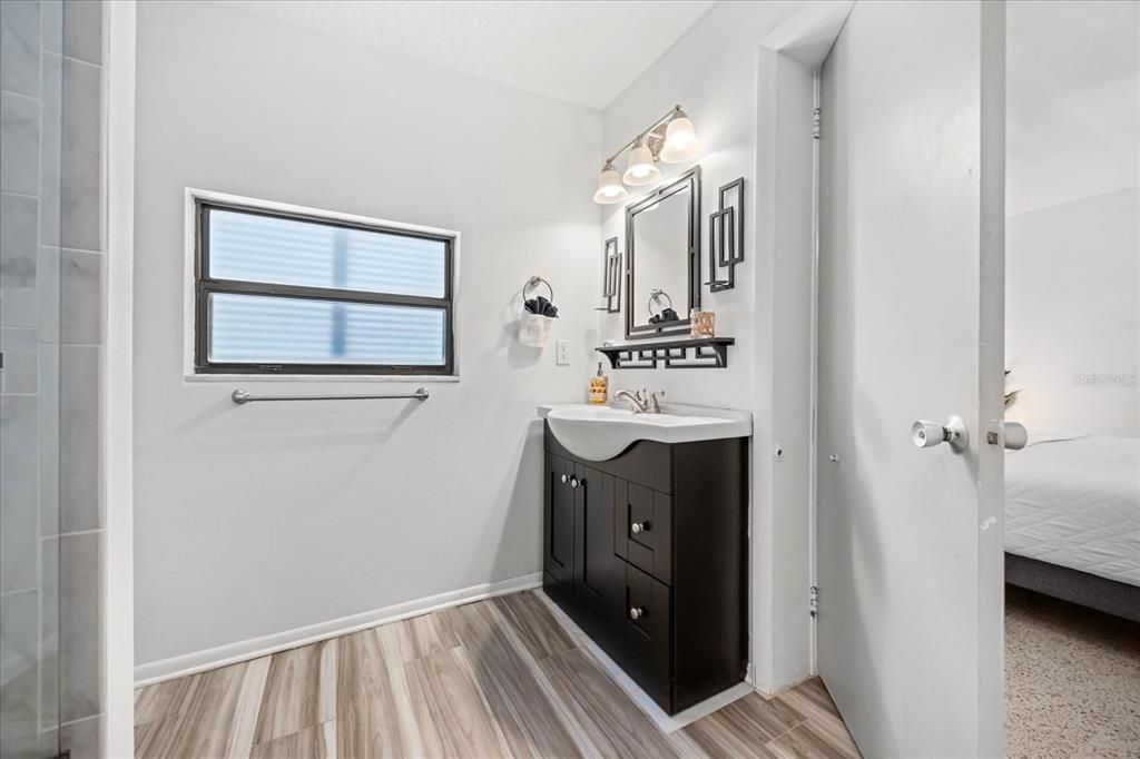 待售: $699,000 (4 贝兹, 3 浴室, 2406 平方英尺)