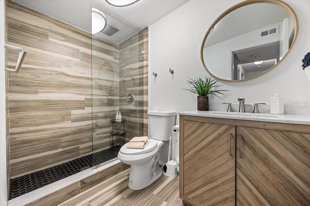 待售: $699,000 (4 贝兹, 3 浴室, 2406 平方英尺)