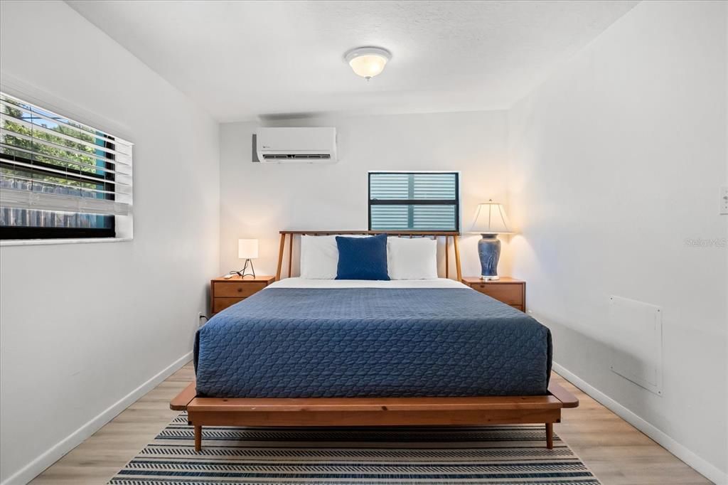 待售: $699,000 (4 贝兹, 3 浴室, 2406 平方英尺)